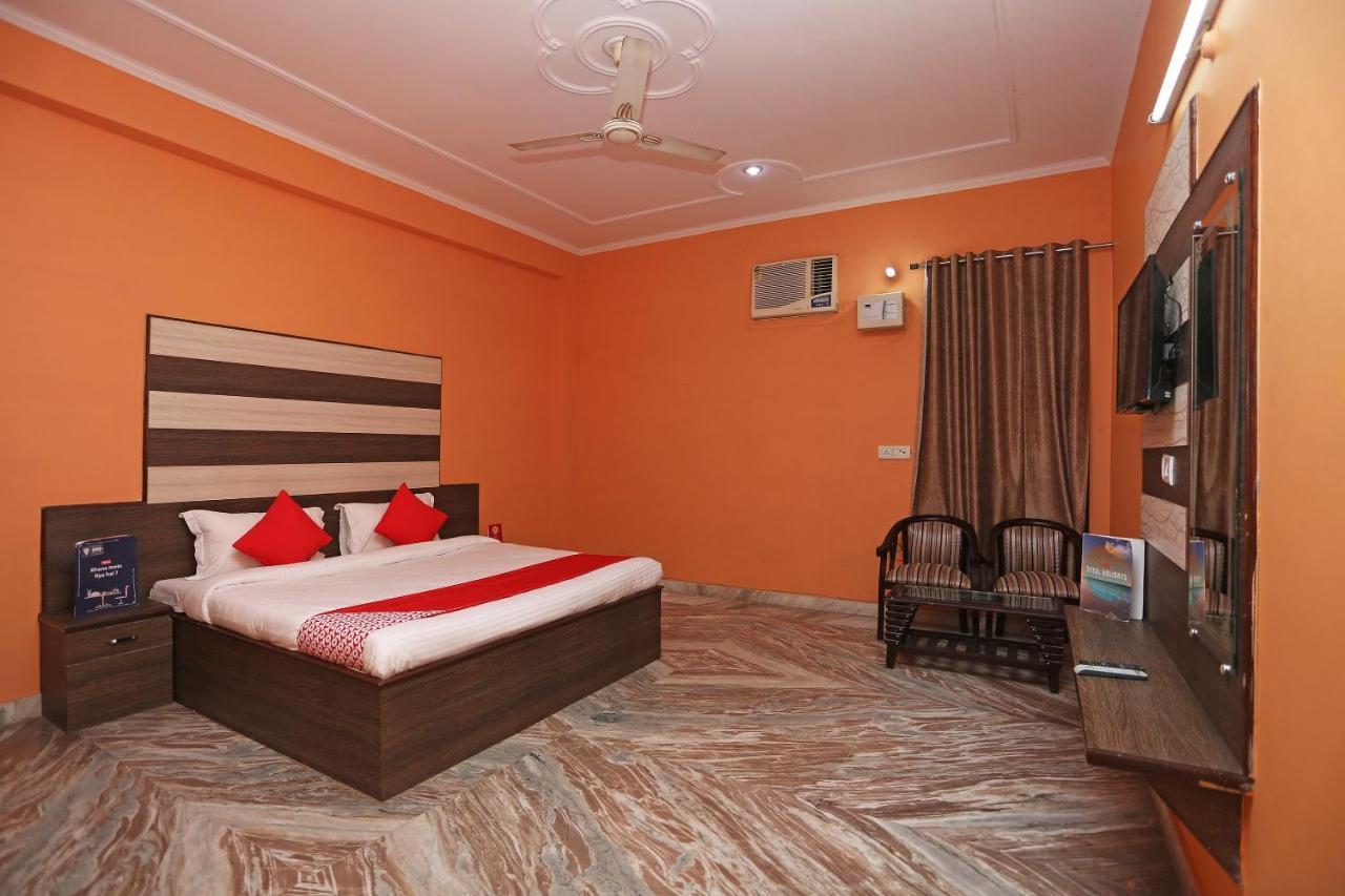 Oyo Hotel Krishna Greens Mathura Exterior photo