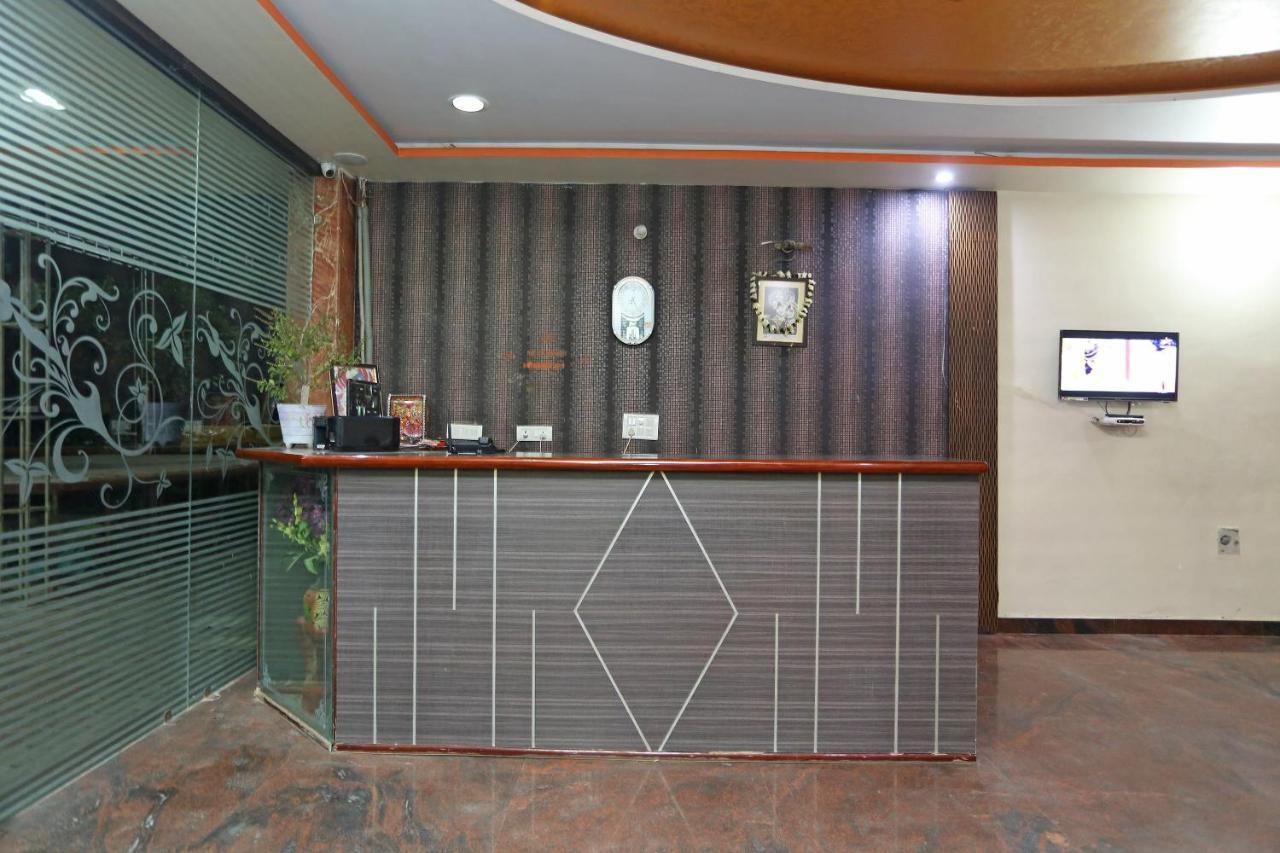 Oyo Hotel Krishna Greens Mathura Exterior photo